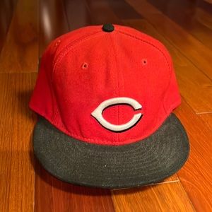 Cincinnati Reds Baseball Hat | New Era | 7 3/8 | Vintage baseball cap